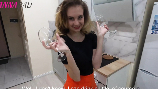 Пьяная русская девушка трахнула парня своей лучшей подруги