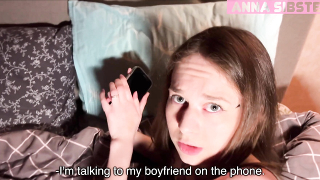 Давай потрахаемся у парня за спиной, как ты обещала